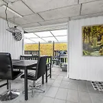 Pet Friendly In With Kitchen * Tarm