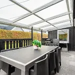 בית נופש Pet Friendly In With Kitchen Tarm