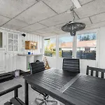 בית נופש Pet Friendly In With Kitchen